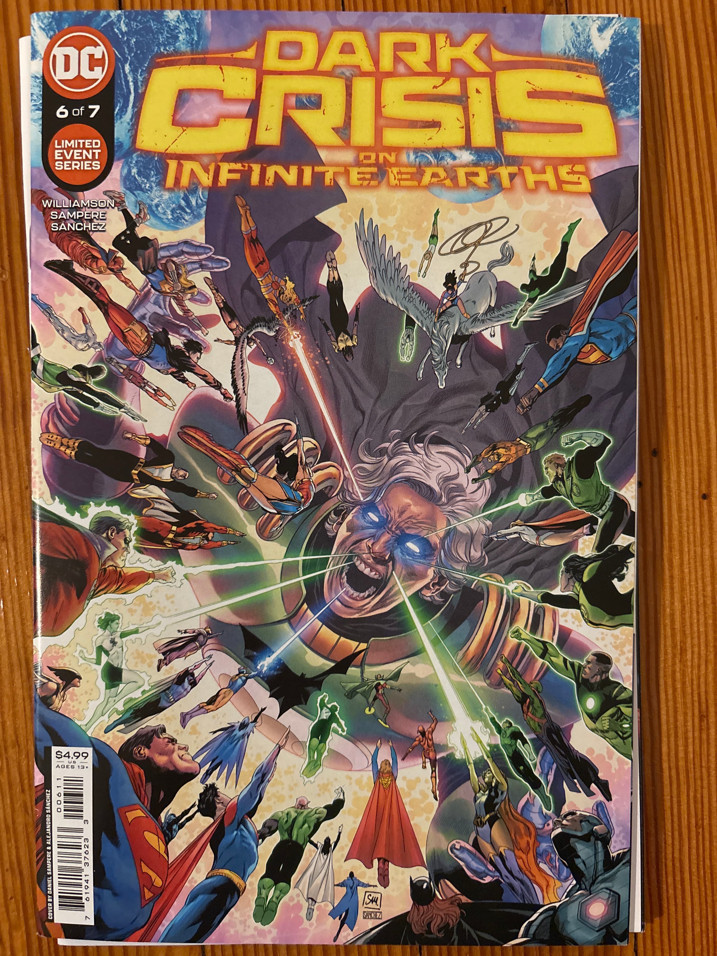 Cover of Dark Crisis on Infinite Earths (Dark Crisis) (2022) #6 — Cover A